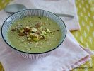 velouté de pois cassés, pistache et petits pois