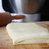 Une recette de pâte feuilletée rapide et simple à réaliser #patefeuilletéerapide #patefeuilleteeexpress #patefeuilleteefacile