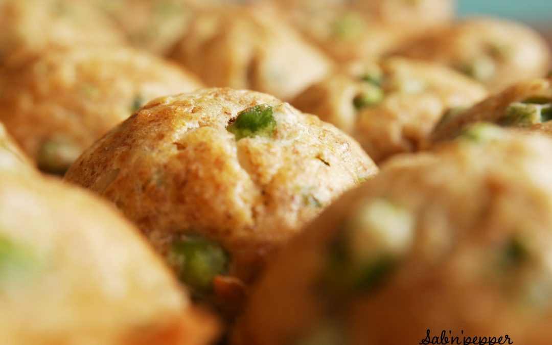 Muffins petits pois, parmesan et ciboulette