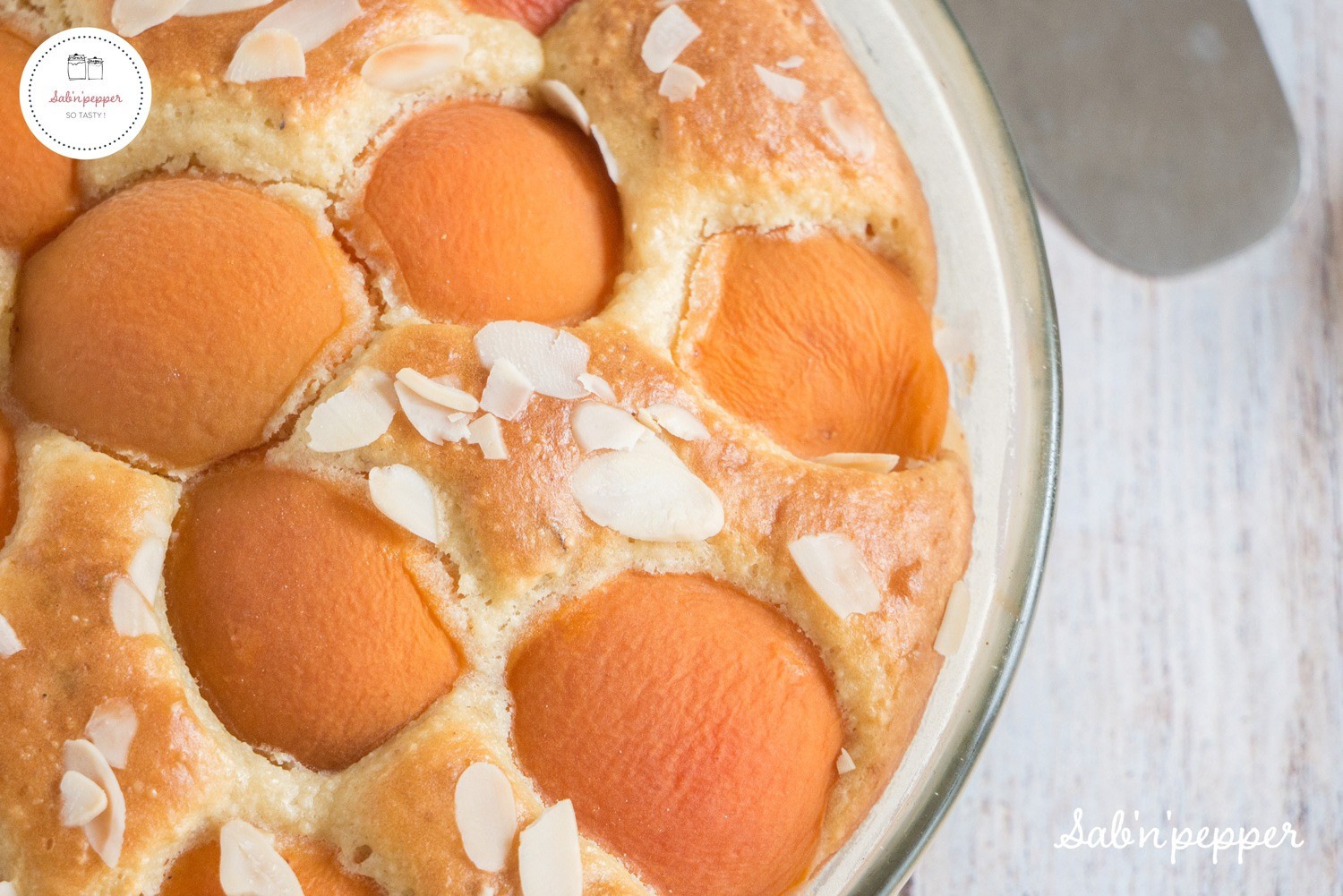 Gâteau au yaourt abricot et amande : un version estivale du gâteau de notre enfance