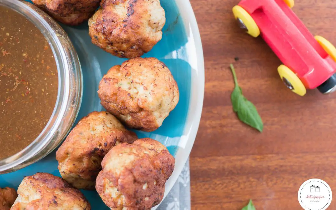 Boulettes de poulet au basilic thaï : faciles et rapides