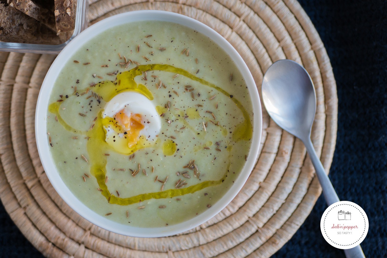 Soupe poireaux panais au cumin : une recette parfaite pour l'automne