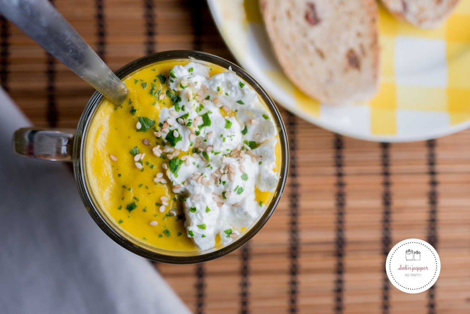 Velouté de courgettes et carottes au lait de coco au gingembre