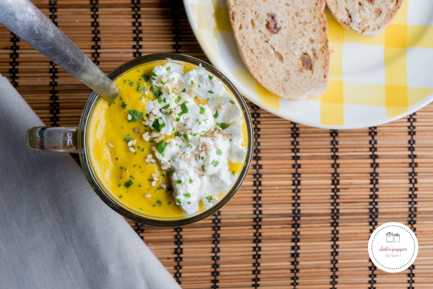 Velouté de courgettes et carottes au gingembre et lait de coco