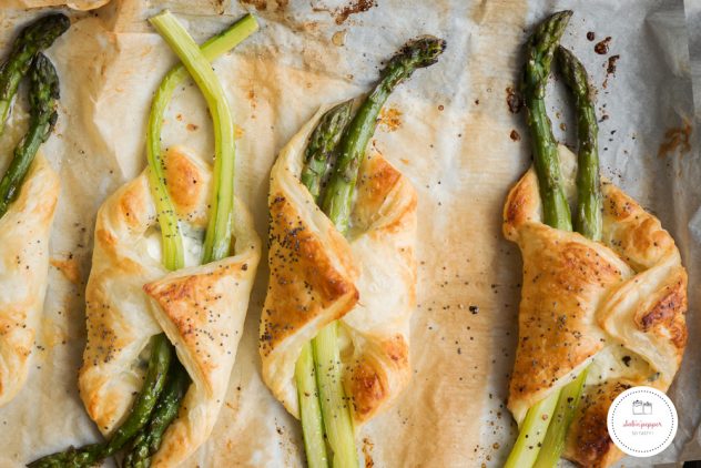 Cette recette de feuilleté aux asperges vertes est facile et savoureuse #recettefacile #aspergesvertes #recetteaspergesvertes