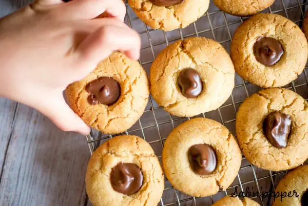 Nids au chocolat : des biscuits savoureux sans oeufs à faire avec les enfants #recette #biscuits #gouter