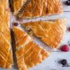 Galette des rois aux fruits rouges : une recette délicieusement acidulée ~#galettedesrois #epiphanie #recettefacile