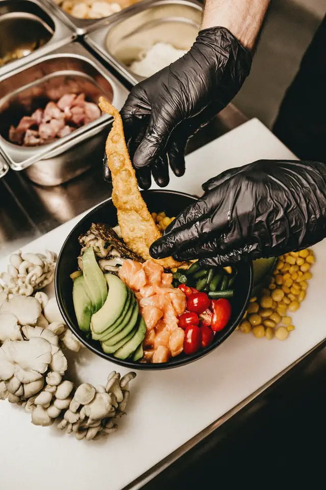 L'hygiène en cuisine passe aussi par l'utilisation de gants latex